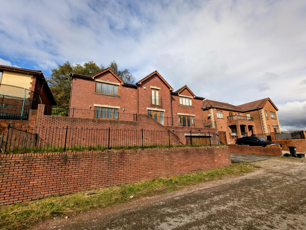 Additional image 33 of Springfield Rise, Treharris, CF46 5RD
