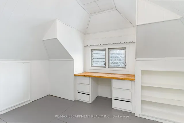 Additional image 24 of 166 Rothsay Ave