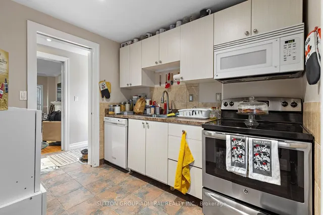 Additional image 22 of 42 Glen Long Ave