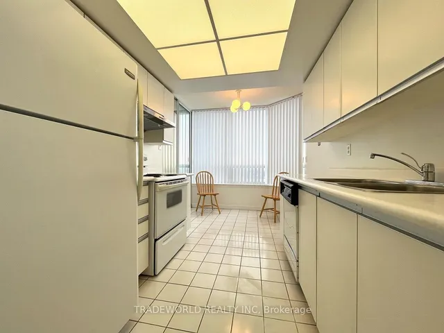 Additional image 10 of 350 Alton Towers Circ Unit 1113