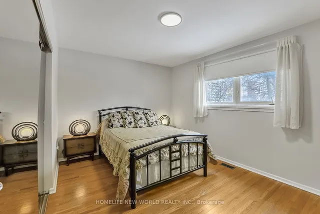 Additional image 16 of 109 Westhampton Dr