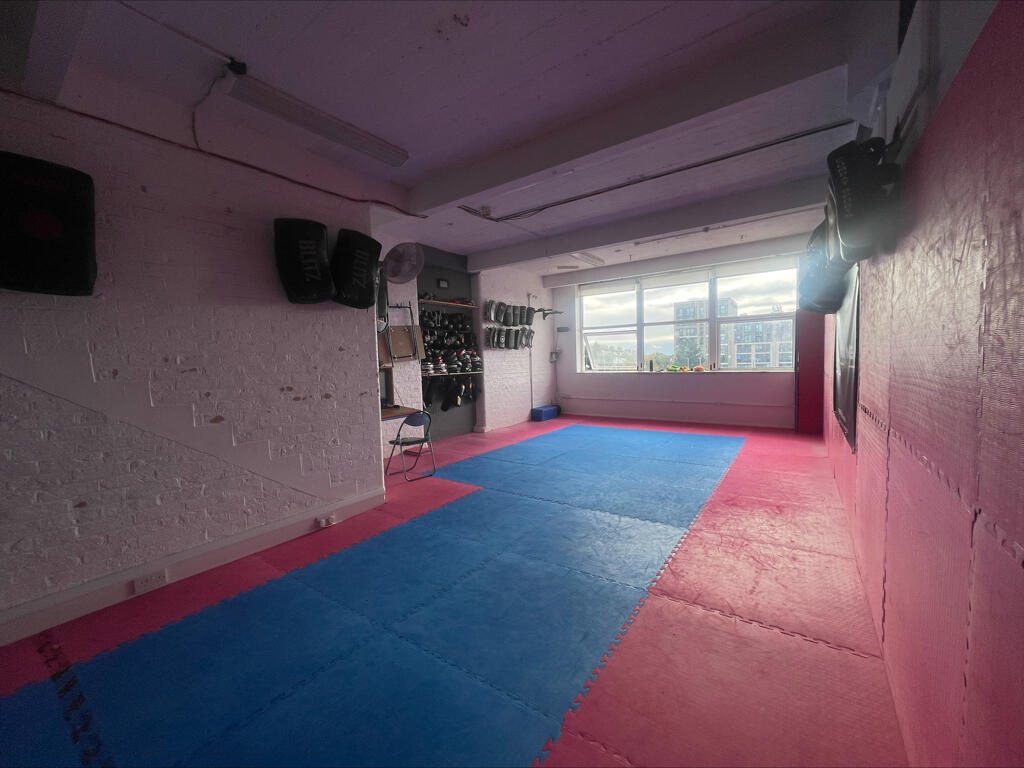 Additional image 4 of Unit 9 Hove Business Centre, Fonthill Road, Hove, East Sussex, BN3 6HA