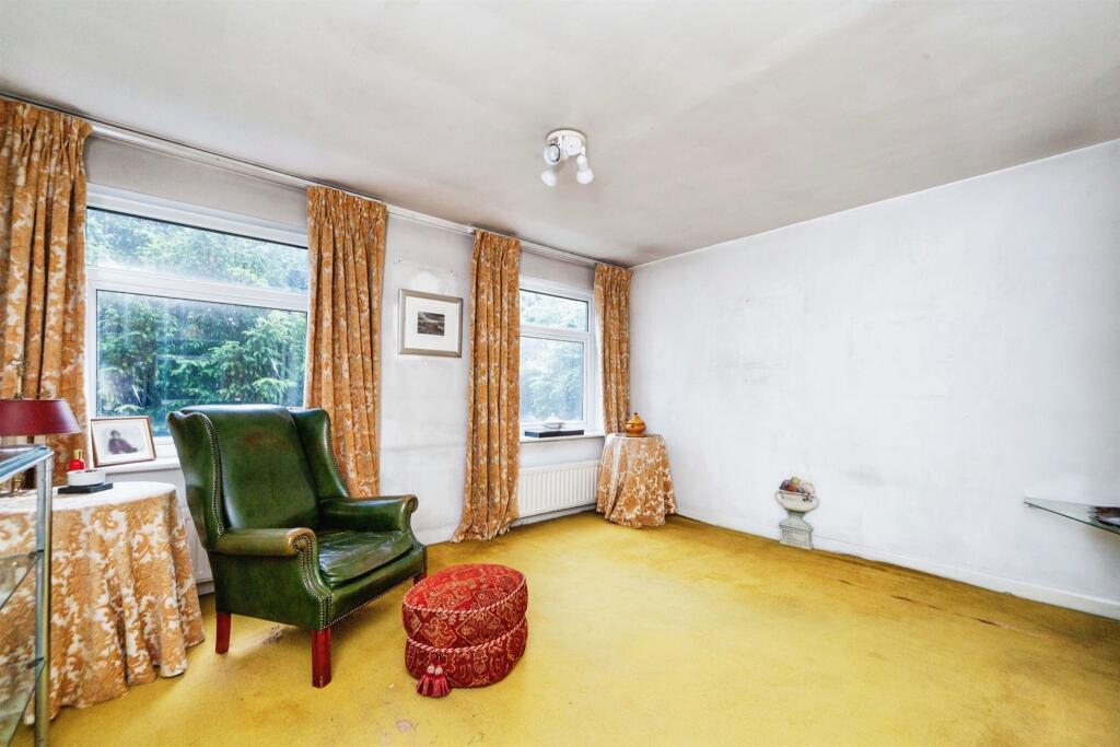 Additional image 2 of Abbots Park, Chester