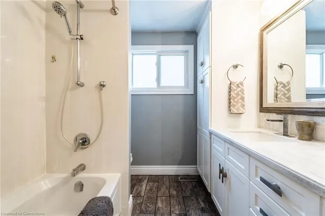 Additional image 31 of 371 Knightsbridge Cres