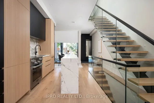 Additional image 11 of 951B Greenwood Ave