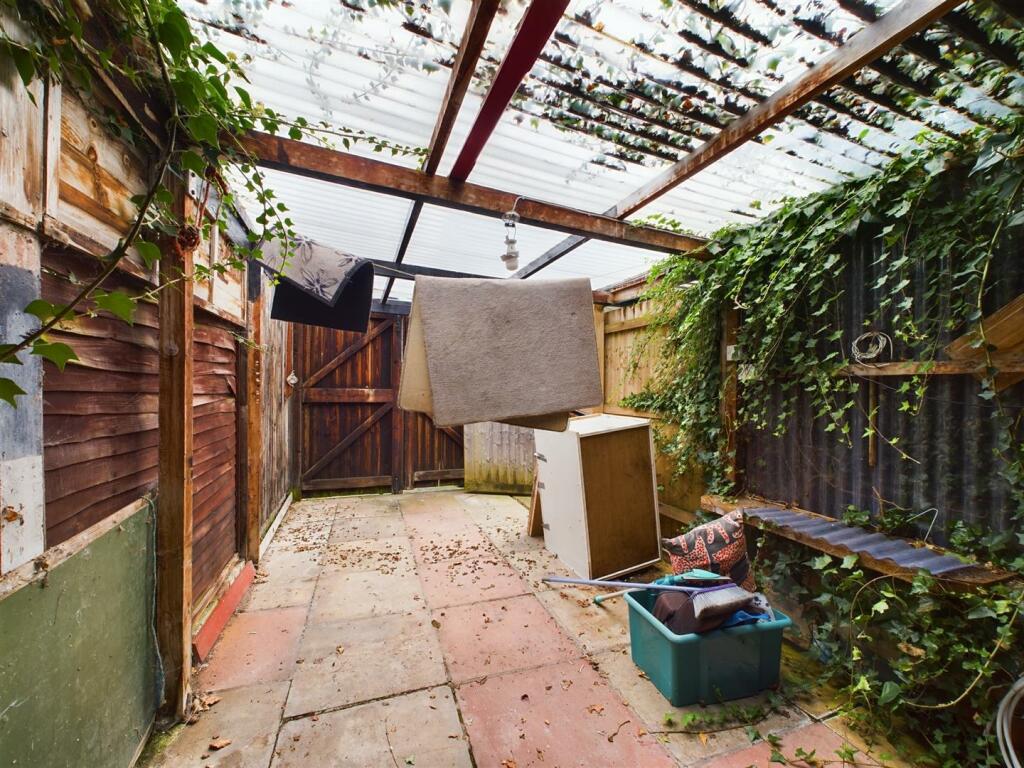 Additional image 42 of Childwall Avenue, Wirral