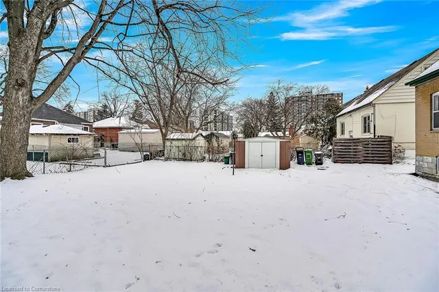 Additional image 37 of 44 Patika Ave