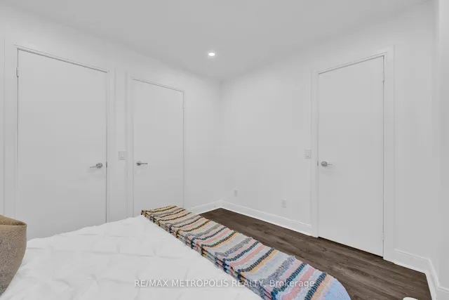 Additional image 24 of 295 Village Green Sq Unit TH55