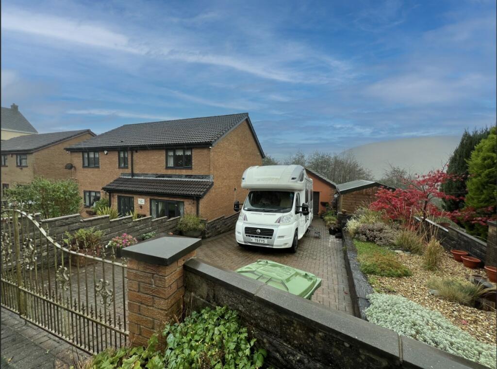 Additional image 3 of High Street Gilfach Goch - Gilfach Goch