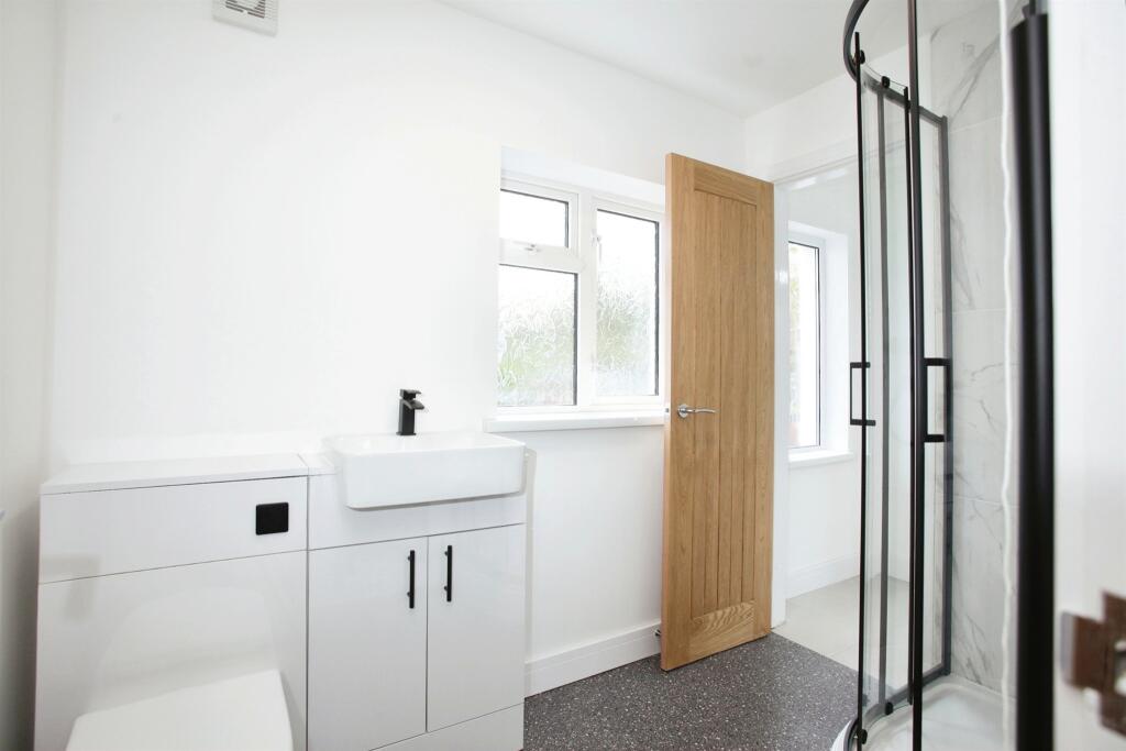 Additional image 14 of Dan-Y-Coed, Caerphilly