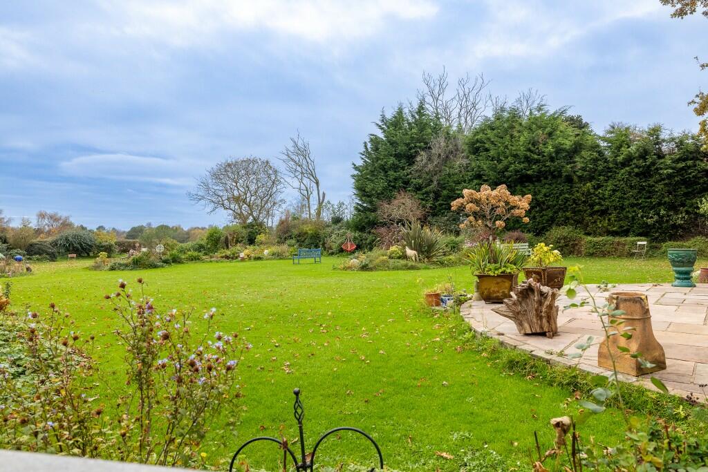 Additional image 75 of Links Hey Road, CH48