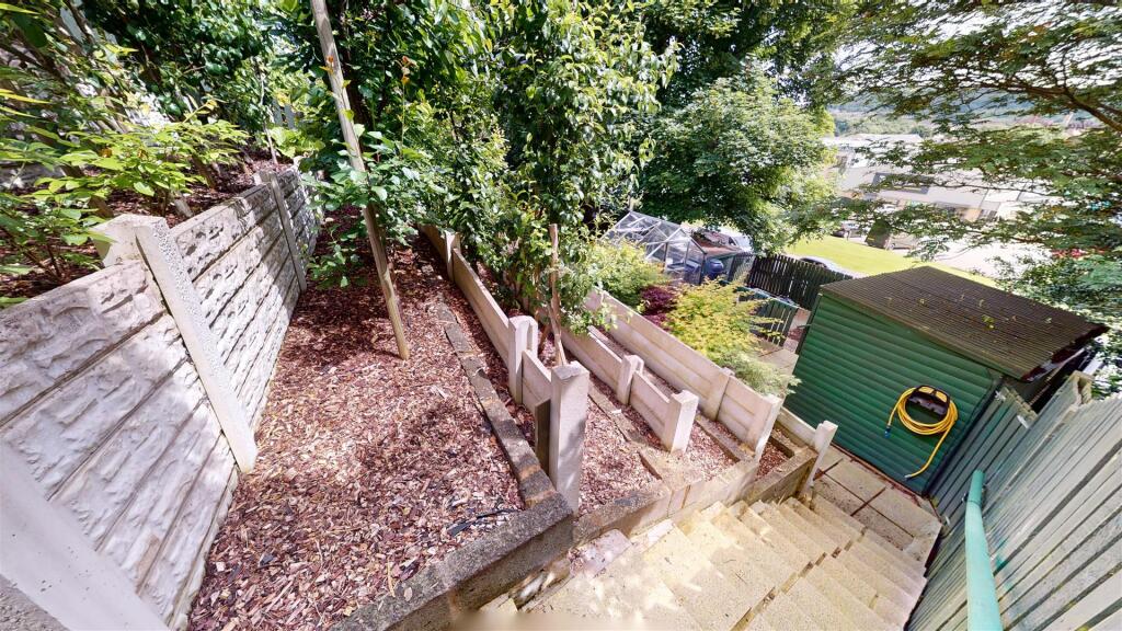 Additional image 21 of Cliffe Lane South, Baildon