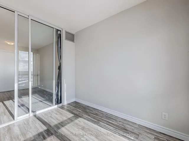 Additional image 17 of 18 Lee Centre Dr Unit 2007