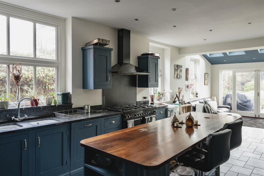 Additional image 11 of Plymouth Road, Penarth