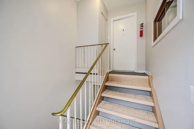 Primary image of 72 Obermeyer Dr