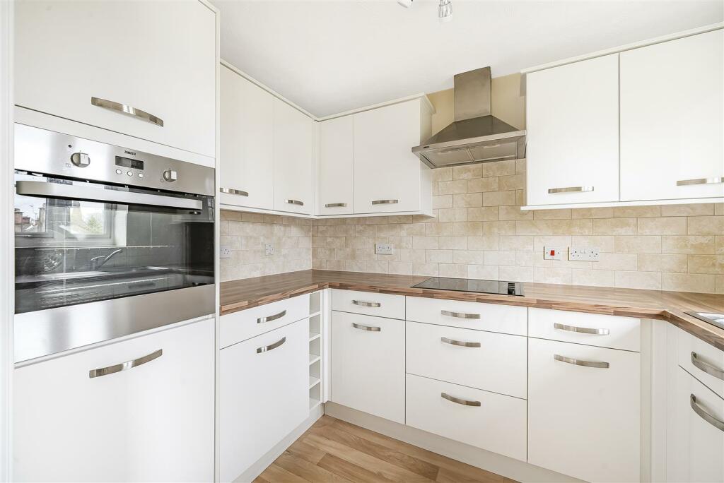 Additional image 3 of Eaton Lodge, Chester