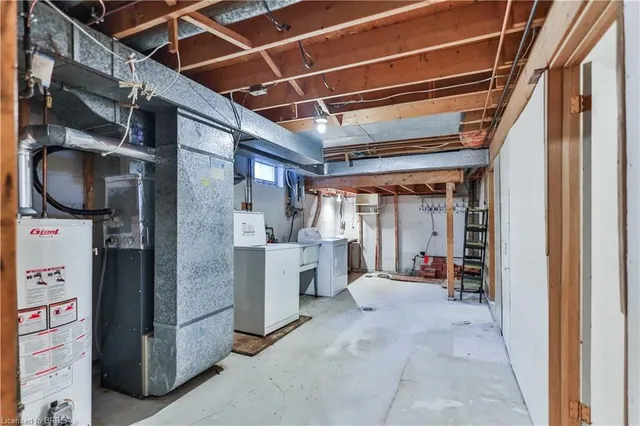 Additional image 33 of 15 Queensbury Dr