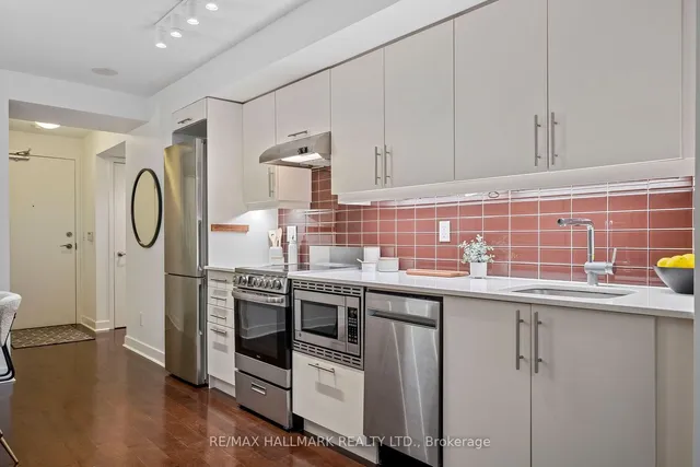 Additional image 14 of 320 Richmond St Unit 203