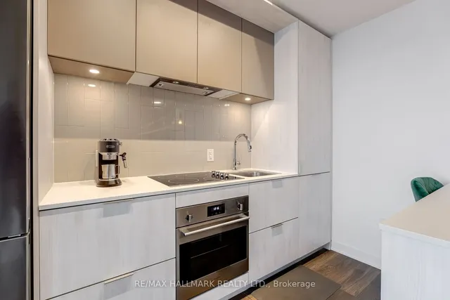 Additional image 10 of 130 River St Unit 3012