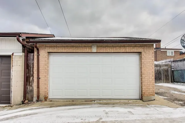 Additional image 38 of 226 Boon Ave