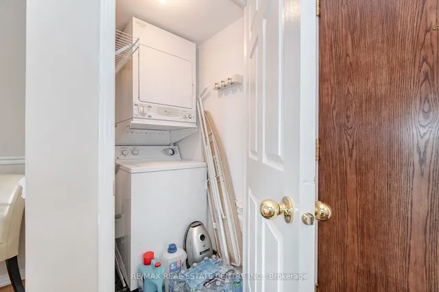 Additional image 23 of 17 Michael Power Pl Unit 606