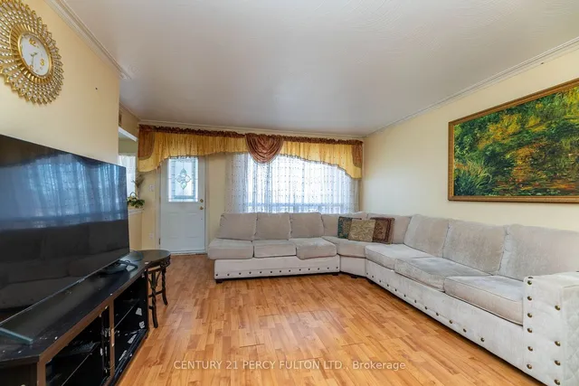 Additional image 16 of 39 Picaro Dr