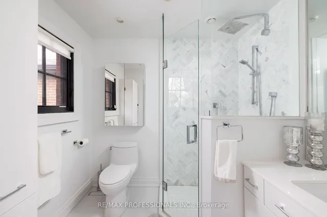 Additional image 23 of 73 Gormley Ave