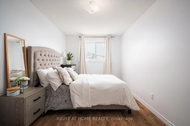 Additional image 18 of 65 Longsword Dr