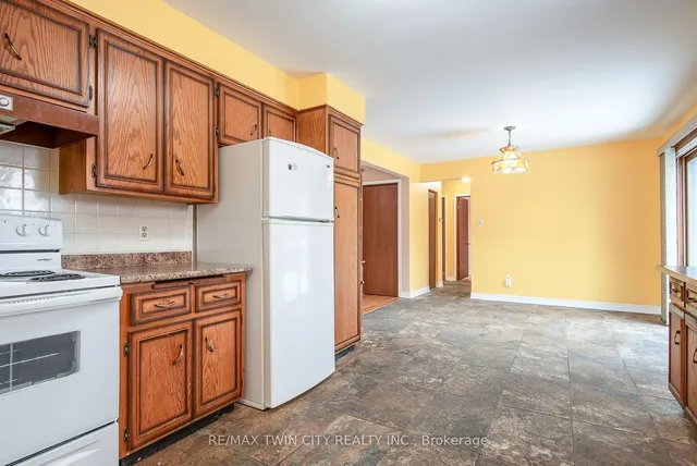 Additional image 15 of 21 Bridge St