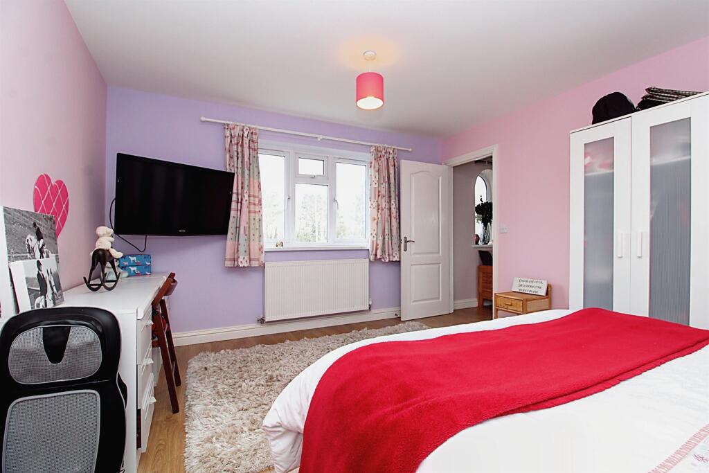 Additional image 23 of Hayes Lane, Sully, Penarth