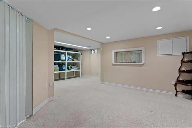 Additional image 31 of 11 Harbour Dr