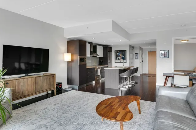 Additional image 11 of 588 Annette St Unit 202