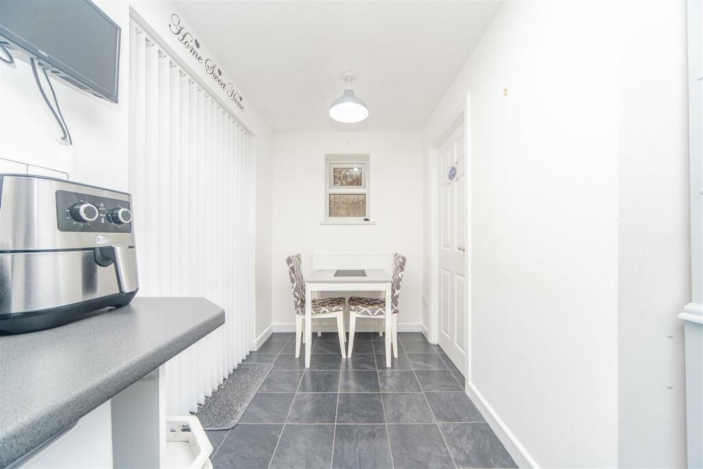 Additional image 11 of Cwrt Dyfed, Barry