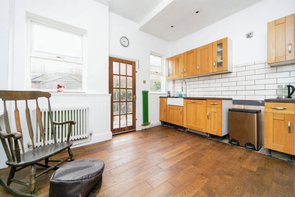 Additional image 7 of Marlborough Grove, PRENTON, CH43