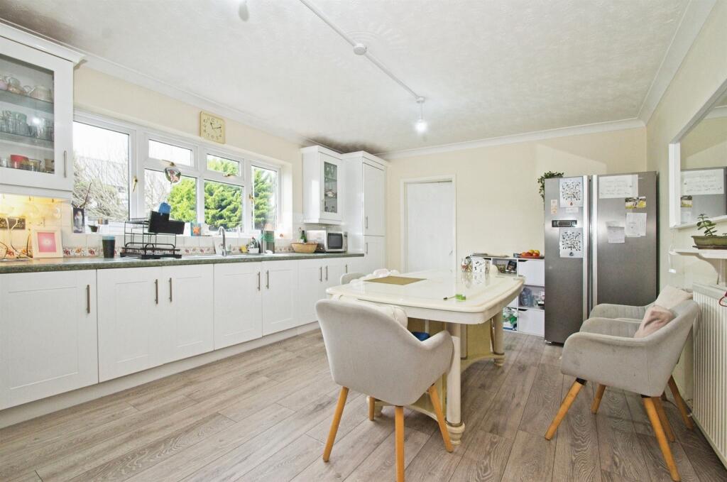 Additional image 16 of Adrian Close, Porthcawl