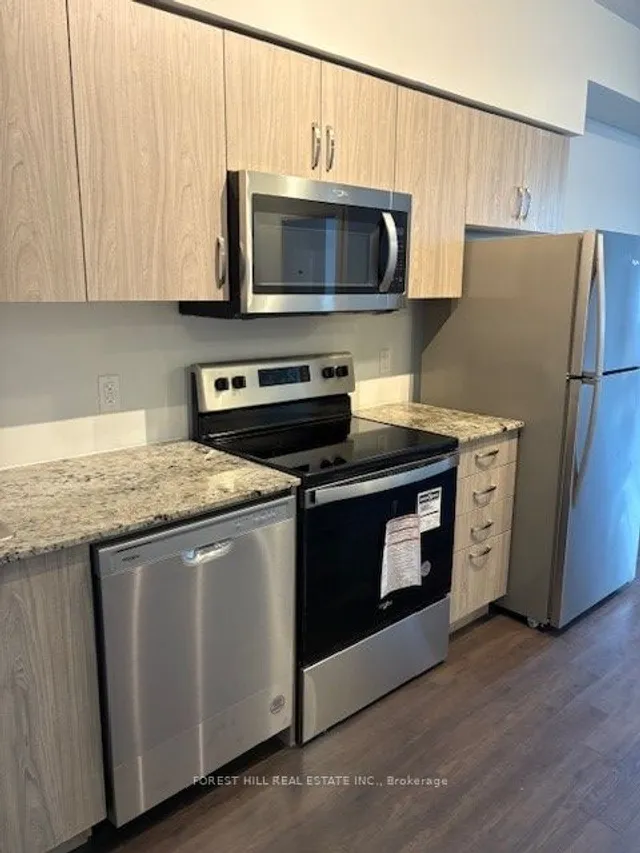 Additional image 3 of 10 Meadowglen Pl Unit 313