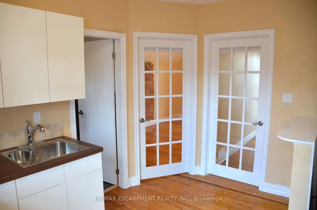 Additional image 14 of 29 Oxford St