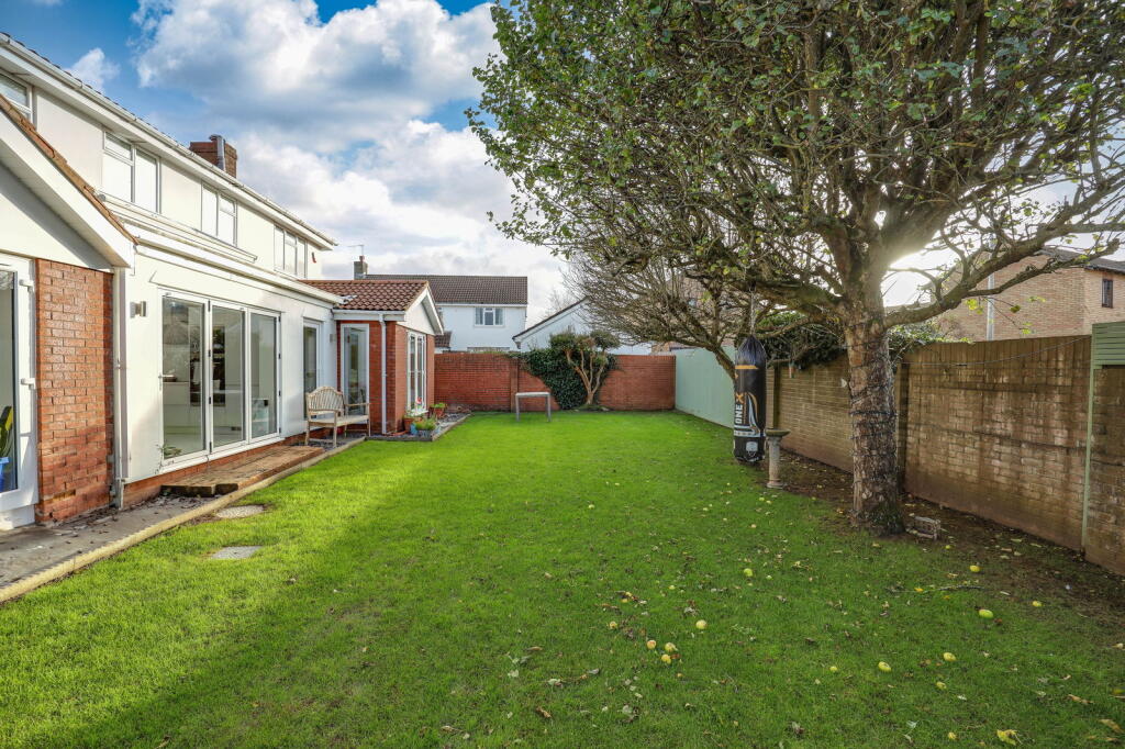 Additional image 29 of Whitcliffe Drive, Penarth