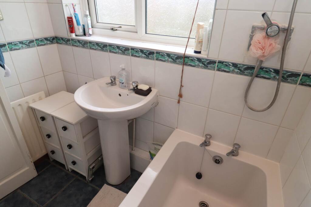 Additional image 18 of Helsby Avenue, Eastham