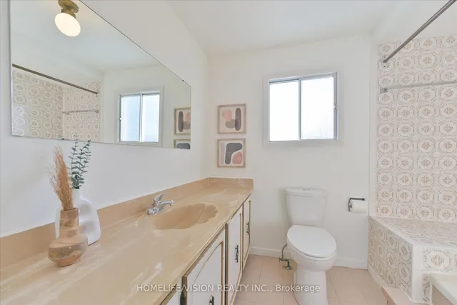 Additional image 26 of 23 Copthorne Ave