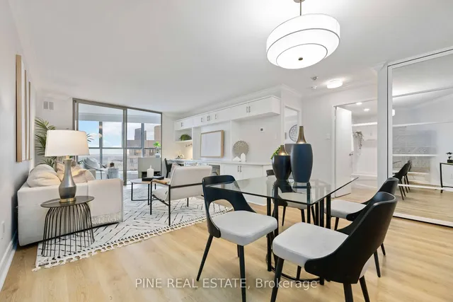 260 Queens Quay Unit 3103