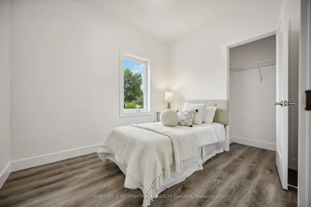 Additional image 10 of 1925 Lawrence Ave