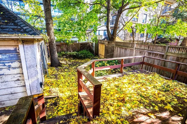 Additional image 32 of 27 Cortland Ave