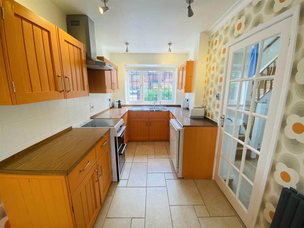 Additional image 8 of Selkirk Drive, Chester