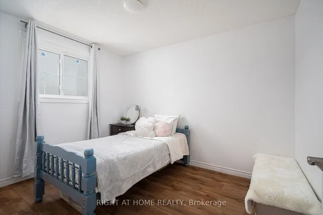 Additional image 19 of 65 Longsword Dr