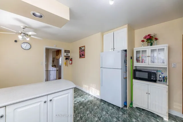 Additional image 23 of 39 Picaro Dr