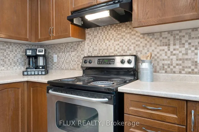 Additional image 11 of 399 HOBBS Cres