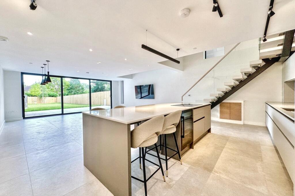 Additional image 2 of Lilliput