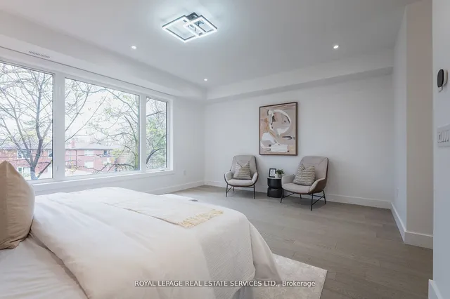 Additional image 18 of 241B Evelyn Ave