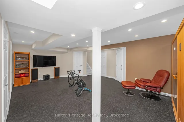 Additional image 25 of 32 Waterwheel Cres